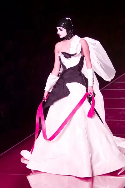 Look 38